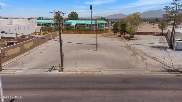 1351 Hickory DR, Las Cruces, NM 88005
