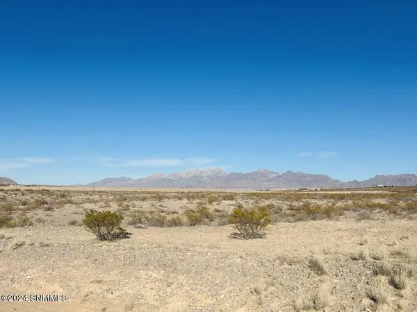 4188 Peter Hurd RD, Las Cruces, NM 88011