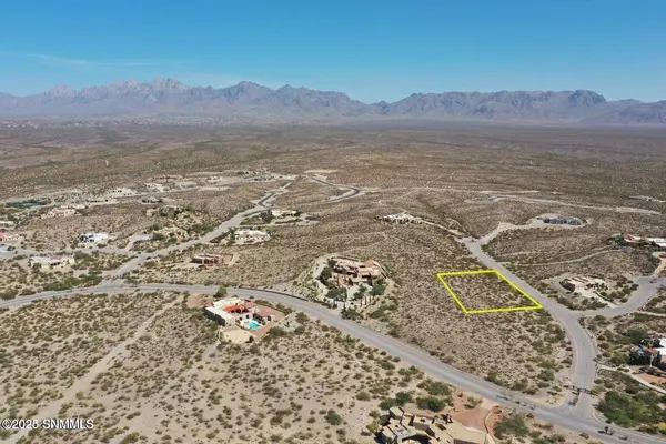 6025 Avenida Sonrisa, Las Cruces, NM 88011