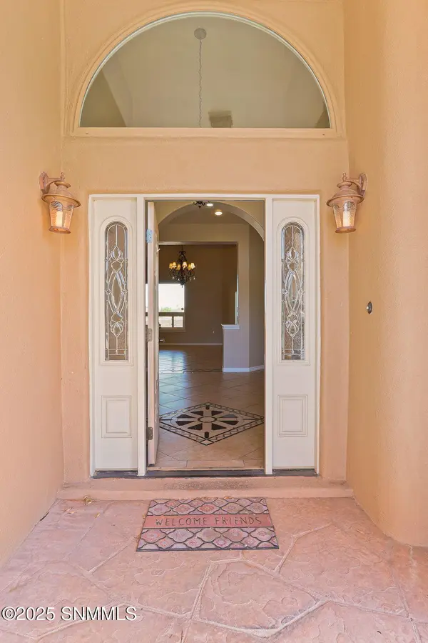 3085 Eclipse Ridge LN, Las Cruces, NM 88011