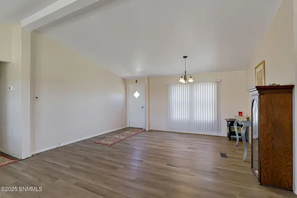 1209 Hueco ST, Chaparral, NM 88081