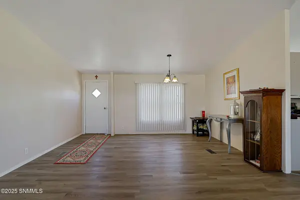 1209 Hueco ST, Chaparral, NM 88081