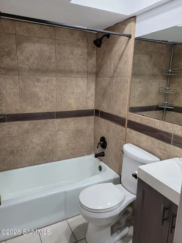 1029 N Melendres ST #A&B, Las Cruces, NM 88005