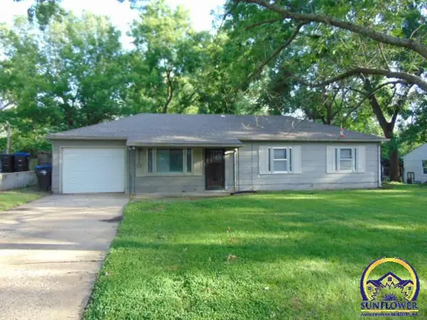 1407 SW Glencoe ST, Topeka, KS 66611