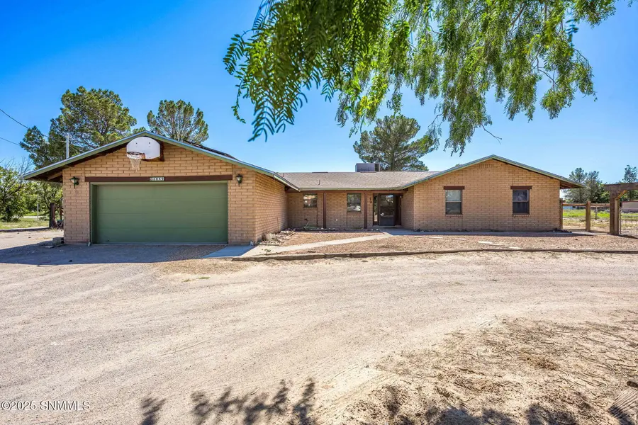 2849 Willow Creek LN, Las Cruces, NM 88007