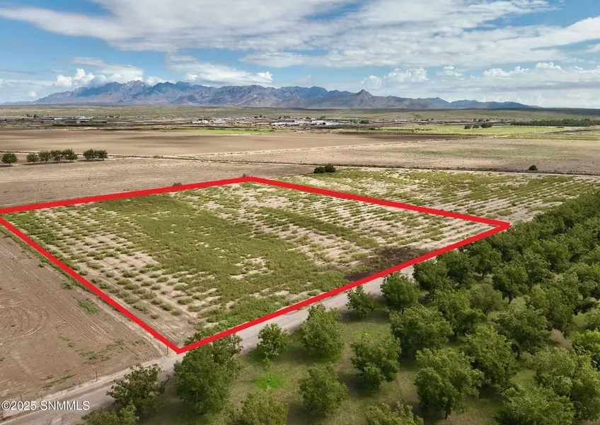213 Sunshine LN, Mesquite, NM 88048