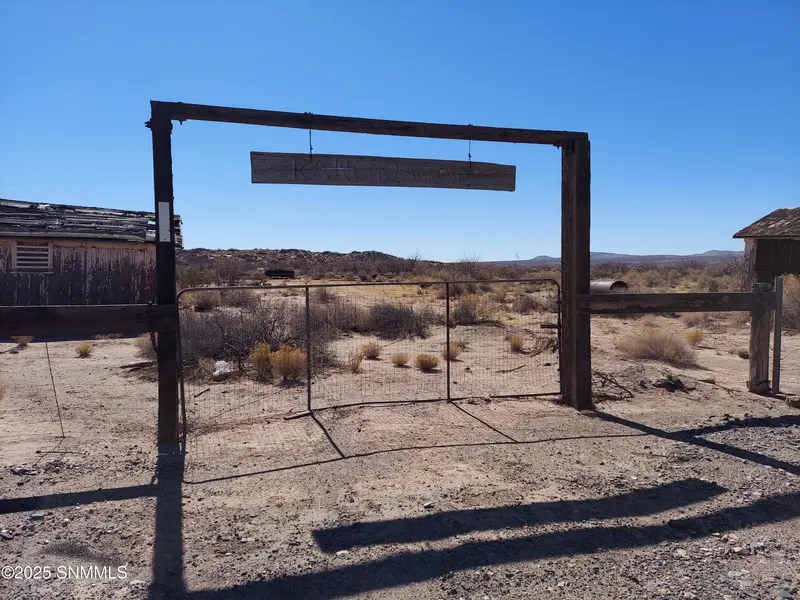2212 Rincon Road, Rincon, NM 87940