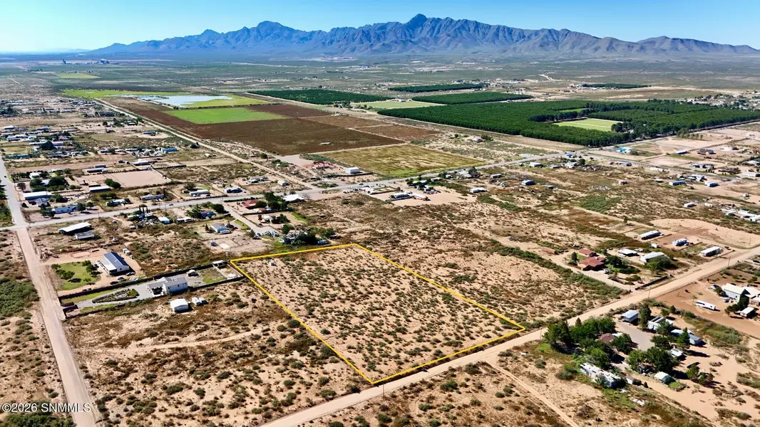121 Hendrich RD, Chaparral, NM 88081
