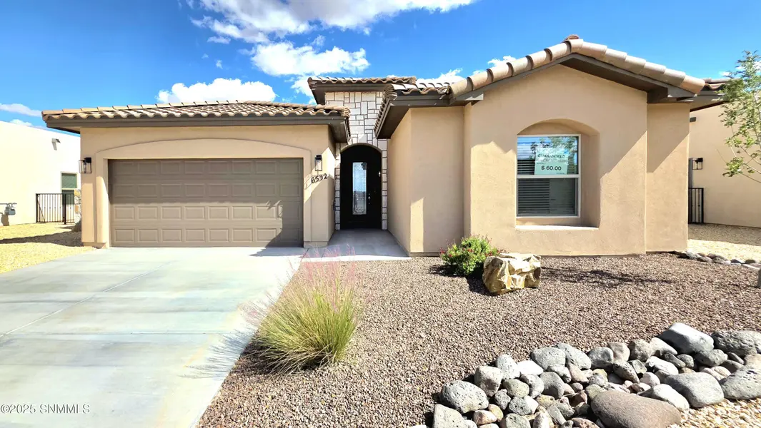 6532 Blackbird RD, Las Cruces, NM 88012