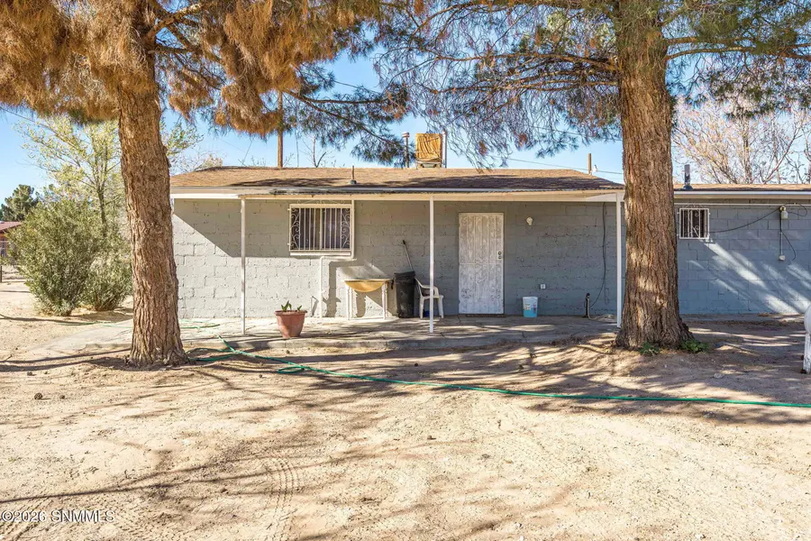 370 E Ohara RD, Anthony, NM 88021