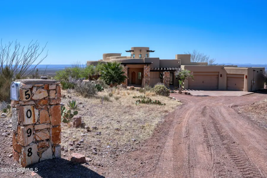 5098 Ventana View RD, Las Cruces, NM 88011