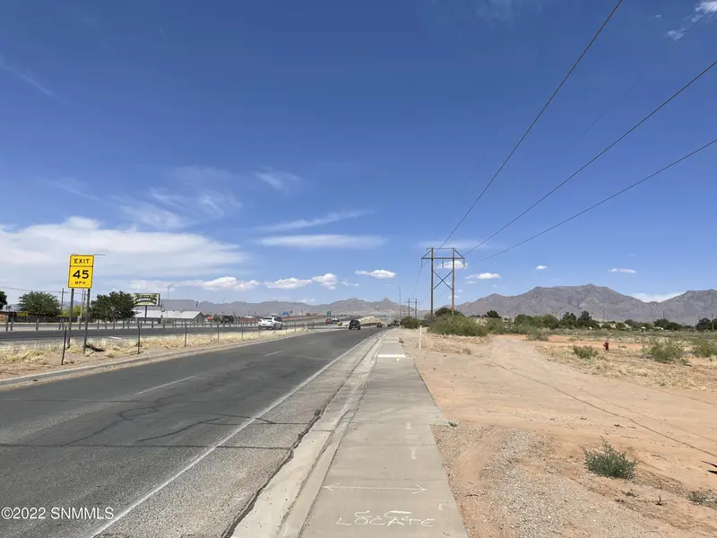 5850 E Bataan Memorial, Las Cruces, NM 88011