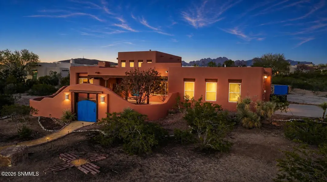 5366 Redman RD, Las Cruces, NM 88011
