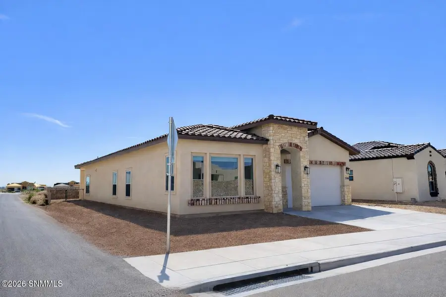 3760 Portrait ST, Las Cruces, NM 88012