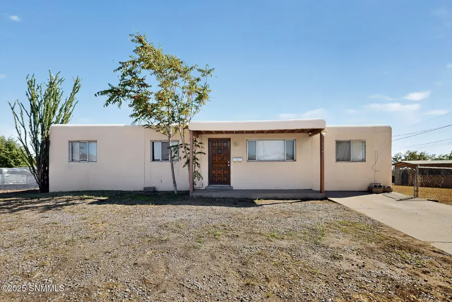 1640 E Idaho AVE, Las Cruces, NM 88001