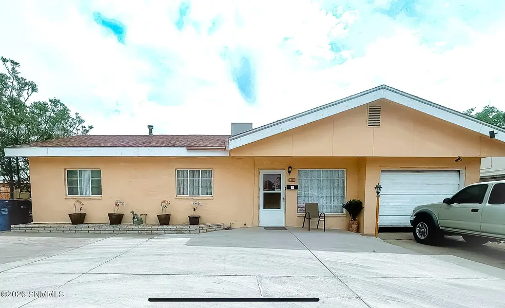 2000 E Idaho AVE, Las Cruces, NM 88001