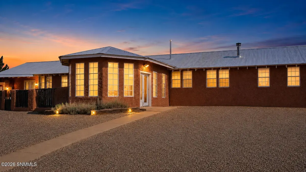 12124 NM-152 HWY, Caballo, NM 87931
