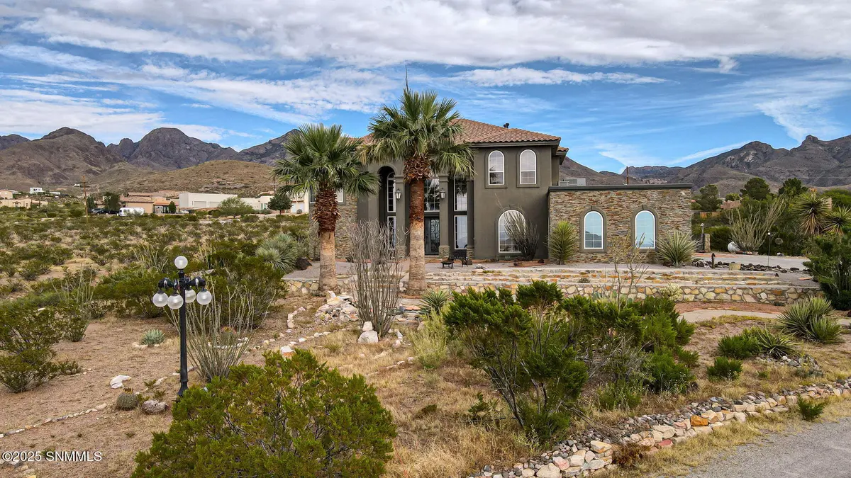 5041 Diamond Mine RD, Las Cruces, NM 88011