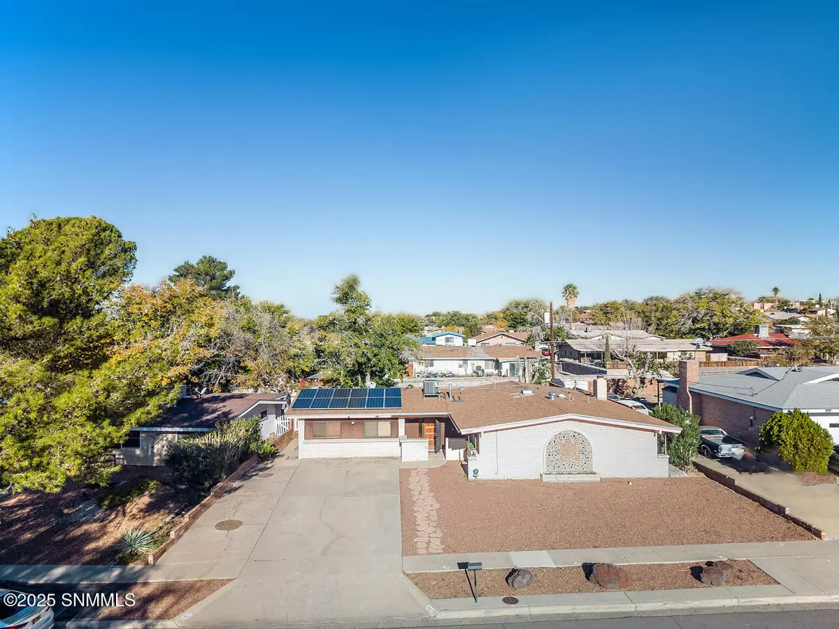 2607 Claude Dove DR, Las Cruces, NM 88011
