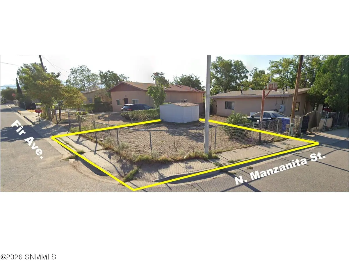 1036 N Manzanita ST, Las Cruces, NM 88001