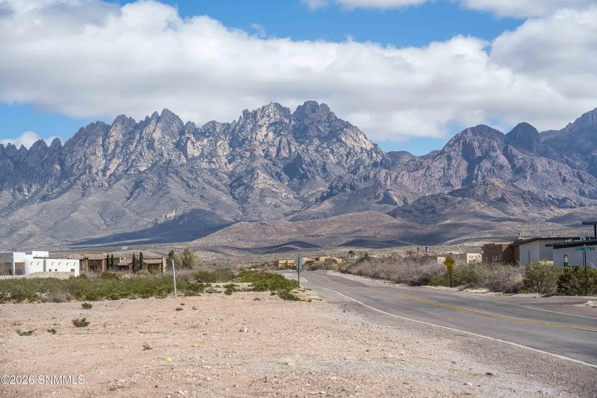 7931 Dripping Springs RD, Las Cruces, NM 88011