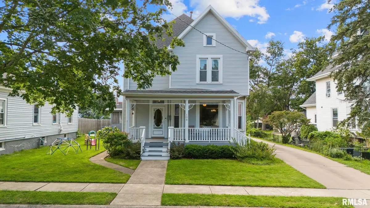 108 N HIGH ST, Washington, IL 61571