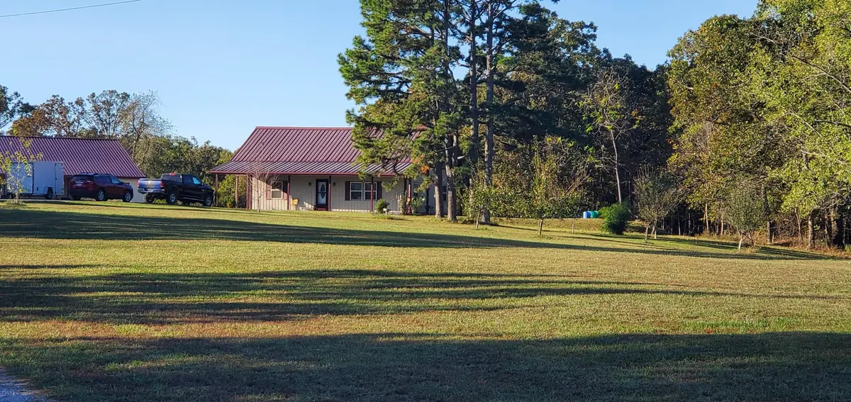 3694 County Road 5320, Pomona, MO 65789