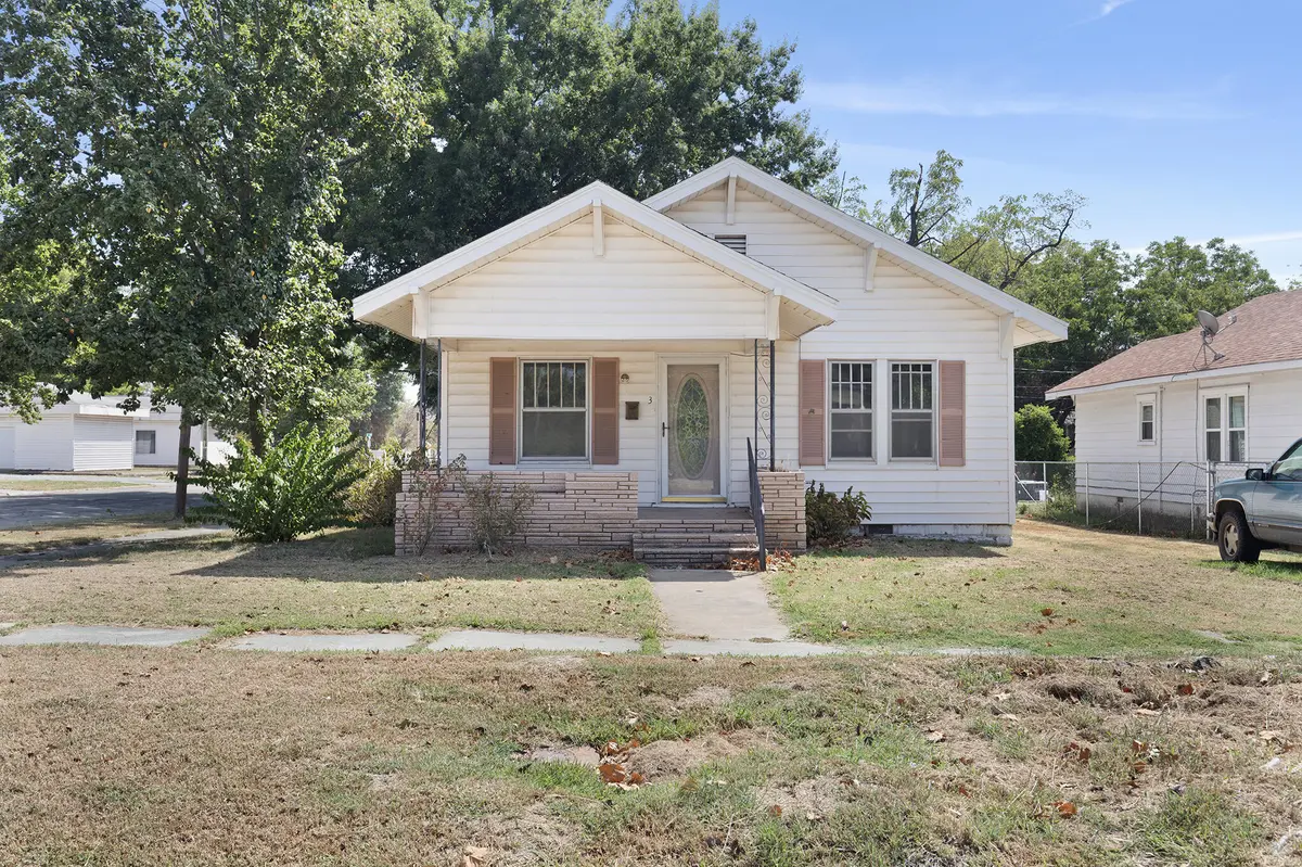 3 E Street SW, Miami, OK 74354