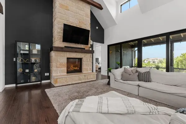 314 Hidden Beacon BND, Austin, TX 78738