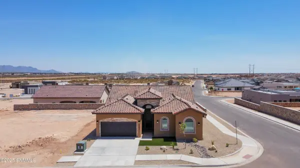 3906 Royal View ST, Las Cruces, NM 88012