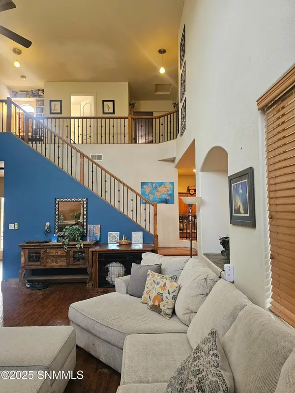 4373 Soda Springs DR, Las Cruces, NM 88011