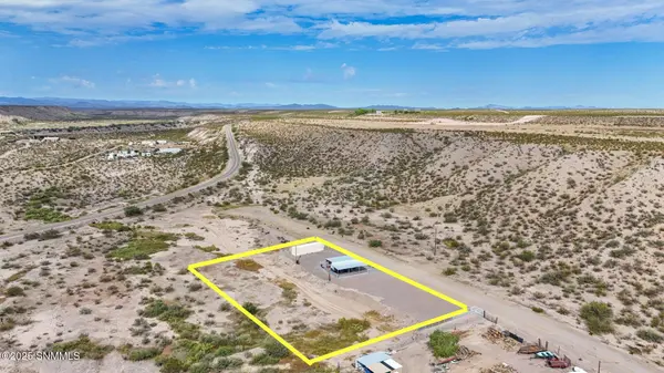 36 Wild Sage RD, Caballo, NM 87931