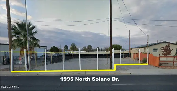 1995 N Solano DR, Las Cruces, NM 88001
