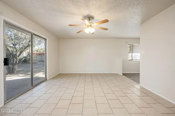 1955 Martha DR, Las Cruces, NM 88001