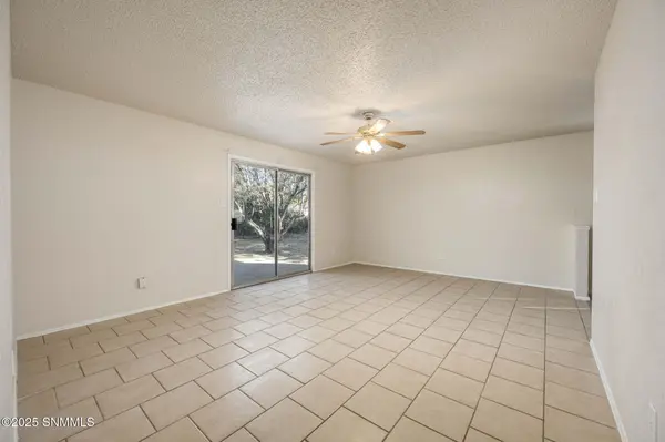 1955 Martha DR, Las Cruces, NM 88001