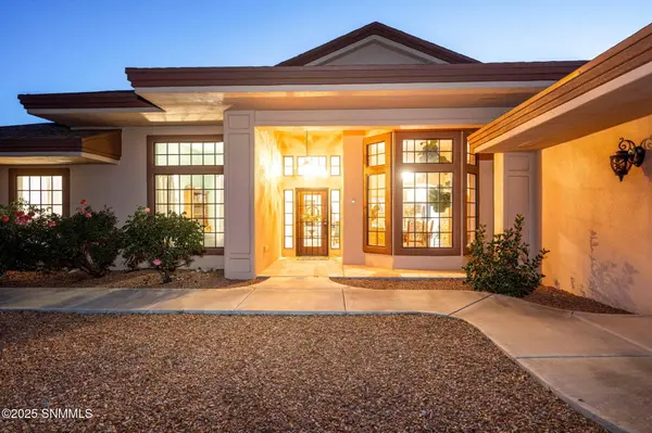 3220 Sundown RD, Las Cruces, NM 88011