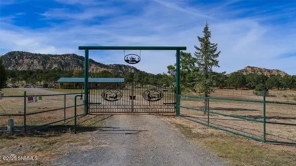 1177 State Road 96, Regina, NM 87046