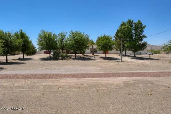 245 Hurt RD, Radium Springs, NM 88054