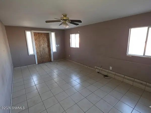 1209 S Locust ST, Las Cruces, NM 88001