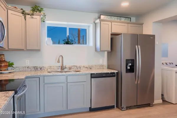 1035 E Mulberry AVE, Las Cruces, NM 88001