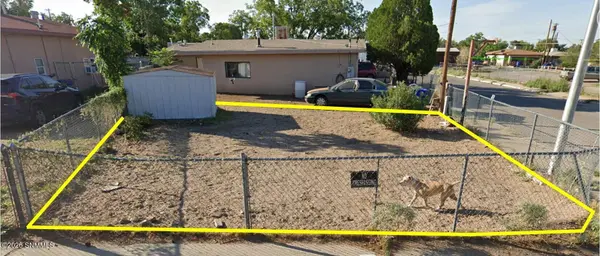 1036 N Manzanita ST, Las Cruces, NM 88001