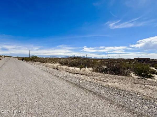 2596 Webb RD, Las Cruces, NM 88012