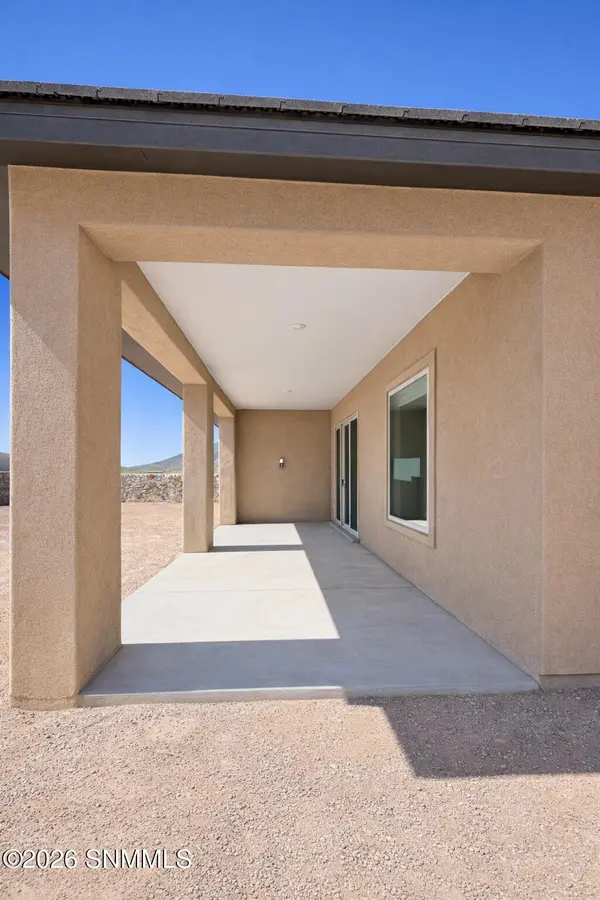 3720 Portrait ST, Las Cruces, NM 88012