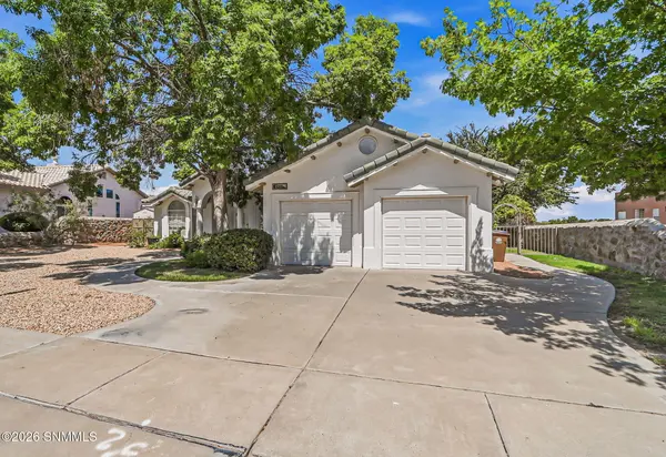 2451 Clearview DR, Las Cruces, NM 88011
