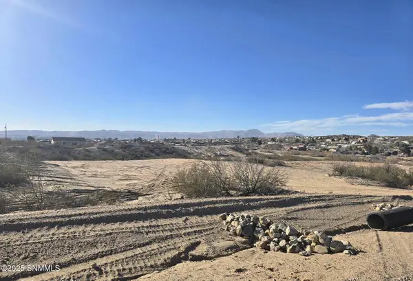 5335 Pistolero PL, Las Cruces, NM 88012