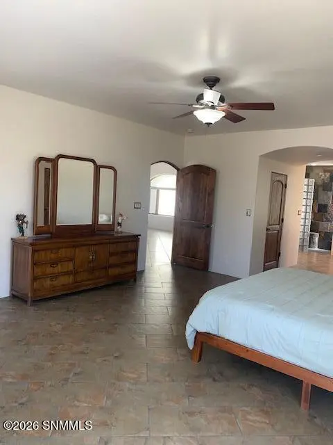 4 Mount Olympus RD, Silver City, NM 88061