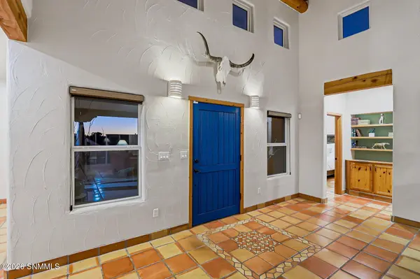 5366 Redman RD, Las Cruces, NM 88011