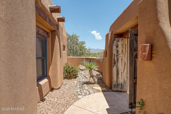 6145 Luna De Oro, Las Cruces, NM 88011