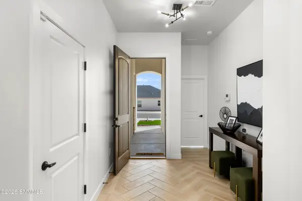 3760 Portrait ST, Las Cruces, NM 88012