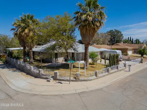 140 Torrey Pines DR, Santa Teresa, NM 88008